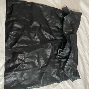 Fashion Nova Black Faux Leather Skirt x cardi b Sz 2x